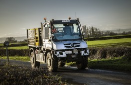 Mercedes-Benz Unimog, 2025, Environment Agency, in action, general view